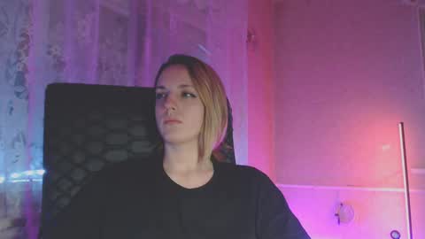 Snapshot of babymuro4ka chatting on February 2, 3:43 am Sonya online show from February 2, 3:43 am