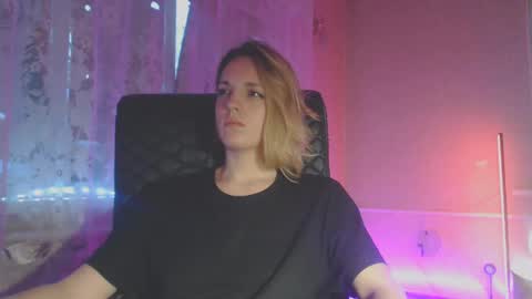 Snapshot of babymuro4ka chatting on February 7, 4:48 am Sonya online show from February 7, 4:48 am