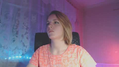 Snapshot of babymuro4ka chatting on February 8, 2:58 am Sonya online show from February 8, 2:58 am