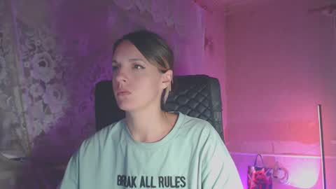 Snapshot of babymuro4ka chatting on September 16, 6:31 pm Sonya online show from September 16, 6:31 pm