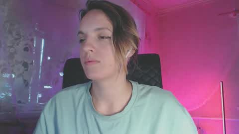 Snapshot of babymuro4ka chatting on October 11, 5:17 am Sonya online show from October 11, 5:17 am