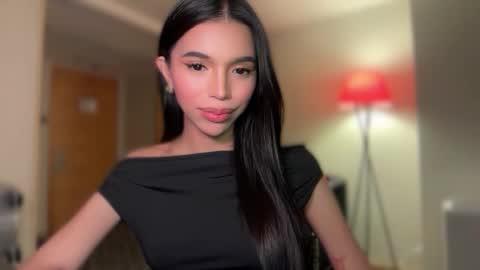 babysabrinaxx online show from October 7, 7:00 pm