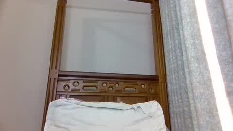 babytylerr online show from December 4, 11:30 am