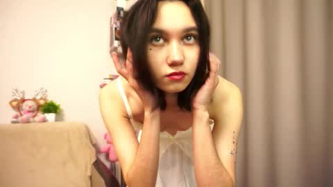 Snapshot of babyydolll69 chatting on October 23, 12:37 pm babyydolll69 online show from October 23, 12:37 pm