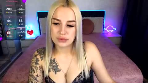 Snapshot of bad_barbie69 chatting on July 9, 12:31 pm Alisa online show from July 9, 12:31 pm