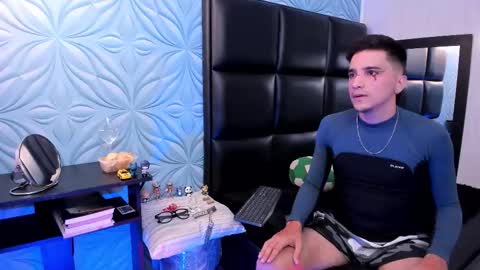 bad_boy_21_ online show from March 1, 6:04 am