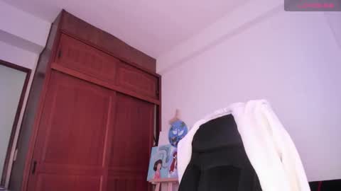 Bratty Lanita - independent online show from October 13, 7:03 pm