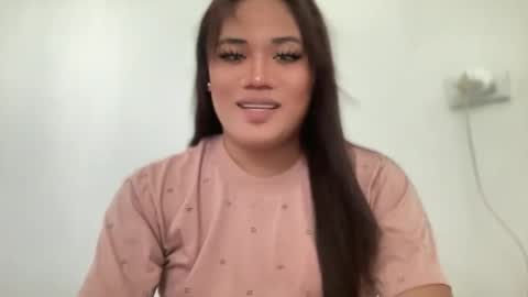 AMARA - FOLLOW ME AND THUMBS UP online show from April 24, 1:41 am