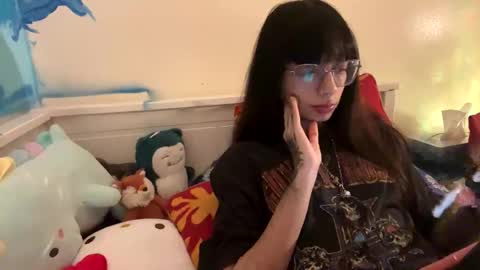 badbengalkitty online show from March 11, 7:14 am