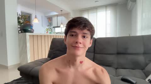 Snapshot of badboy_one chatting on June 6, 1:27 pm jhojan online show from June 6, 1:27 pm