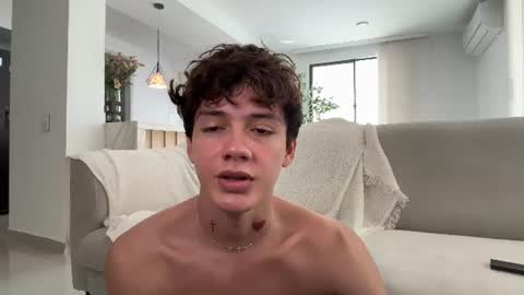 Snapshot of badboy_one chatting on June 24, 3:55 pm jhojan online show from June 24, 3:55 pm