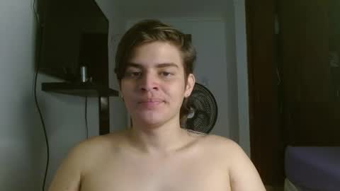 badbunny_69_ online show from February 19, 7:43 pm