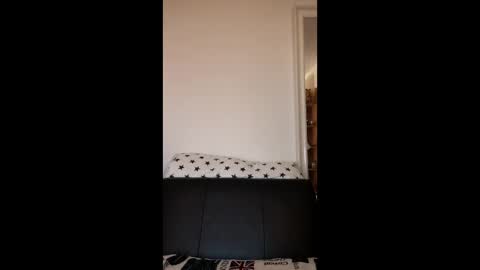 Jess and Danny online show from April 13, 7:52 pm