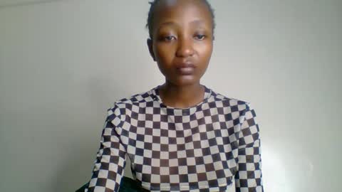 Snapshot of baddie_bunnie chatting on November 28, 2:47 am baddie_bunnie online show from November 28, 2:47 am