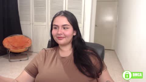 Snapshot of baddie_maddie_ chatting on September 18, 6:59 am want custom text me through my snap 3  online show from September 18, 6:59 am