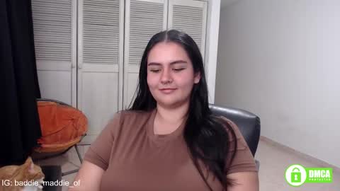 Snapshot of baddie_maddie_ chatting on October 7, 3:36 am want custom text me through my snap 3  online show from October 7, 3:36 am