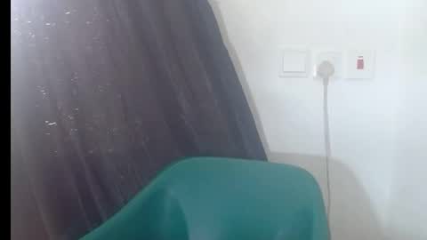 Snapshot of baddiebitchx chatting on May 7, 8:31 am baddiebitchx online show from May 7, 8:31 am