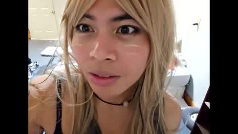 Snapshot of baddiee18 chatting on January 15, 10:46 pm baddiee18 online show from January 15, 10:46 pm