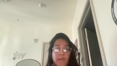 Snapshot of baddiemaddiee69 chatting on November 24, 8:19 pm baddiemaddiee69 online show from November 24, 8:19 pm