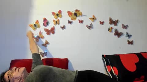 Snapshot of badgg chatting on December 17, 6:20 pm Gina online show from December 17, 6:20 pm