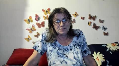 Snapshot of badgg chatting on January 9, 5:11 pm Gina online show from January 9, 5:11 pm