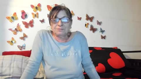 Snapshot of badgg chatting on February 16, 5:26 pm Gina online show from February 16, 5:26 pm