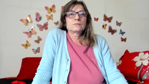 Snapshot of badgg chatting on February 27, 2:00 pm Gina online show from February 27, 2:00 pm