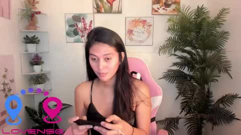 Joshaine online show from April 19, 6:43 pm