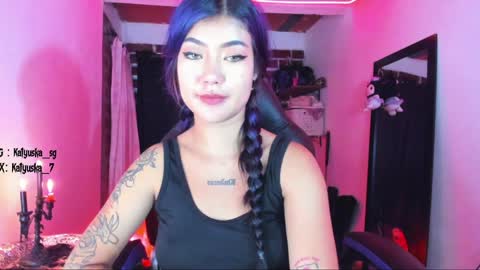 Snapshot of badkatyuska chatting on December 12, 11:36 pm Please help me to reach 100 thumbs up online show from December 12, 11:36 pm