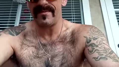 Snapshot of badmtherfuker chatting on December 13, 10:37 pm badmtherfuker online show from December 13, 10:37 pm