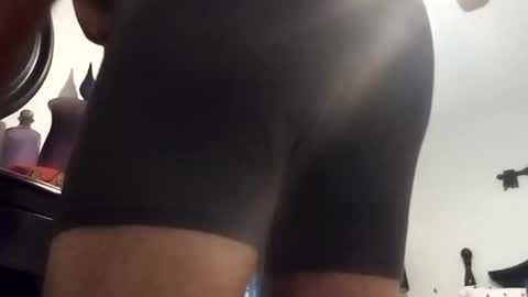 Snapshot of badmtherfuker chatting on December 18, 12:17 am badmtherfuker online show from December 18, 12:17 am