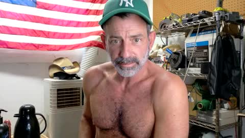 Snapshot of badnightwolf chatting on September 11, 3:12 pm Silver online show from September 11, 3:12 pm
