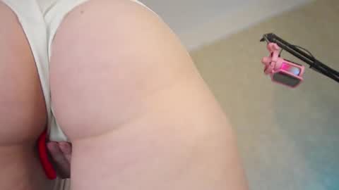 Snapshot of badwebcamgirl chatting on June 13, 9:57 pm engely online show from June 13, 9:57 pm