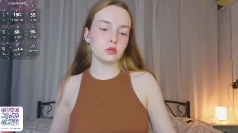 Snapshot of bae_cake_ chatting on June 13, 3:21 pm Alice online show from June 13, 3:21 pm
