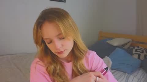 Kate online show from July 5, 5:09 pm