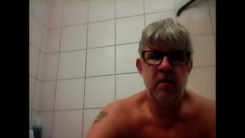 Snapshot of baggelina75 chatting on January 6, 3:40 pm baggelina75 online show from January 6, 3:40 pm