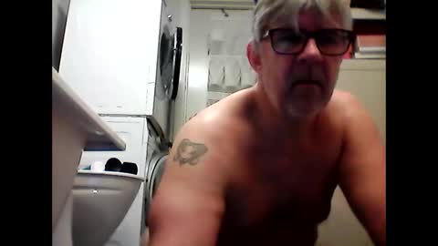 Snapshot of baggelina75 chatting on January 30, 11:11 am baggelina75 online show from January 30, 11:11 am