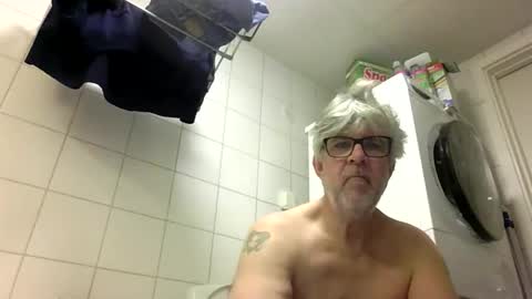 Snapshot of baggelina75 chatting on March 21, 10:20 am baggelina75 online show from March 21, 10:20 am