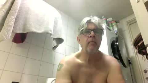 Snapshot of baggelina75 chatting on March 26, 11:16 am baggelina75 online show from March 26, 11:16 am