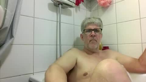 baggelina75 online show from May 19, 7:09 pm