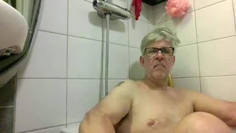 baggelina75 online show from May 28, 7:11 pm