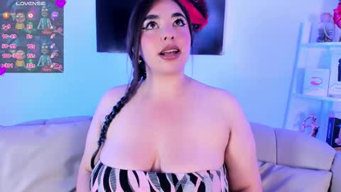 bagiolett  online show from September 30, 2:55 pm