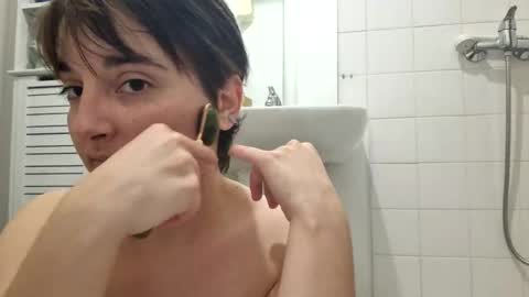 Baiedesbois online show from October 16, 6:31 pm