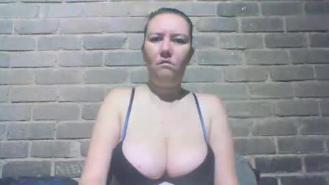 Snapshot of baielekker81578 chatting on April 28, 7:02 am Chaterlain online show from April 28, 7:02 am
