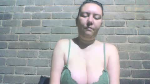 Snapshot of baielekker81578 chatting on June 16, 5:43 am Chaterlain online show from June 16, 5:43 am