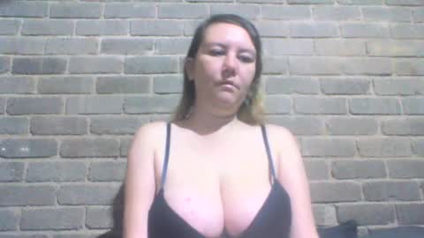 Snapshot of baielekker81578 chatting on July 1, 9:22 am Chaterlain online show from July 1, 9:22 am
