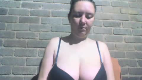 Snapshot of baielekker81578 chatting on August 5, 8:06 am Chaterlain online show from August 5, 8:06 am