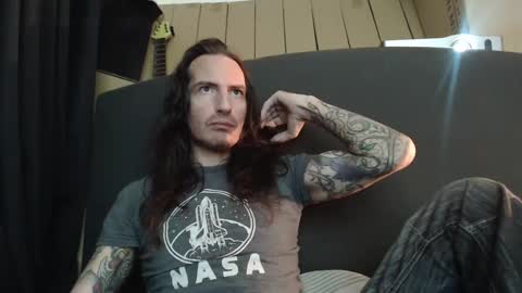 Bailey online show from February 21, 7:21 pm