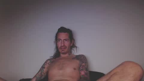 Bailey online show from April 12, 3:33 am