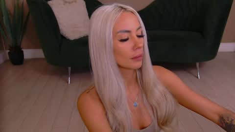 bailey_rush online show from April 15, 6:48 pm